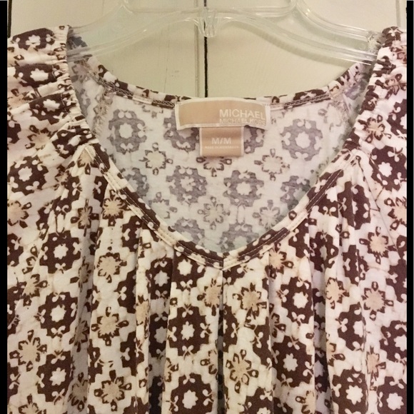 Beautiful Michael Kors geometric pattern top! - Picture 3 of 6